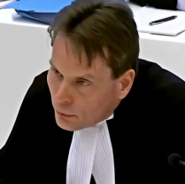 Glavni medij ignorira sojenje stoletja kako Epsteinovi dosjeji dokazujejo, da zlonamerna elita želi iztrebiti svetovno